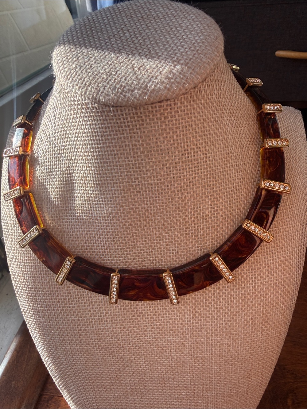 Vintage Elegant Tortoiseshell Resin Necklace with Gold & Crystal Accents 12-14”